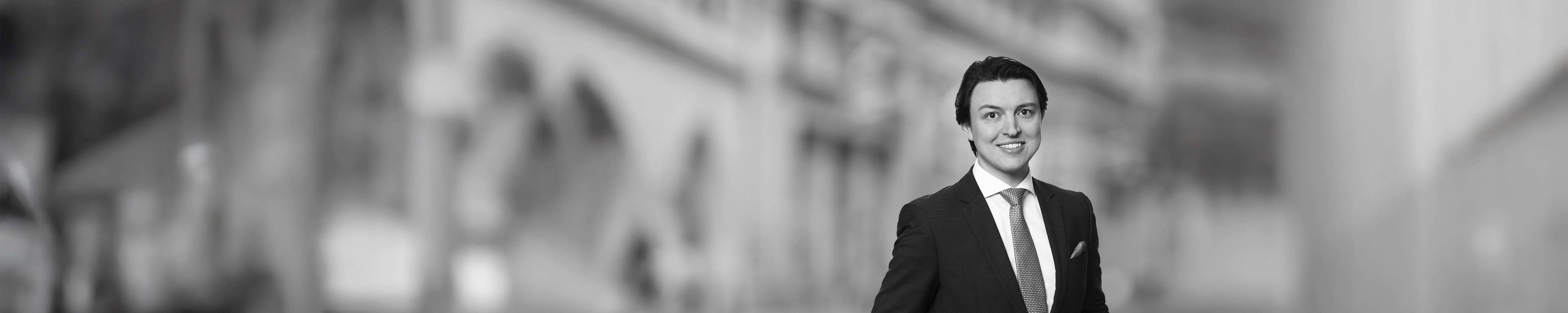 Dr. Federico Parise Kuhnle